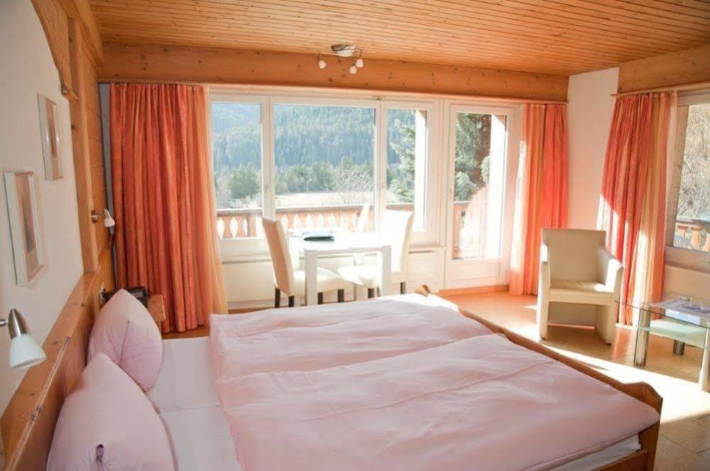 Hotel Garni Panorama Scuol Exterior photo