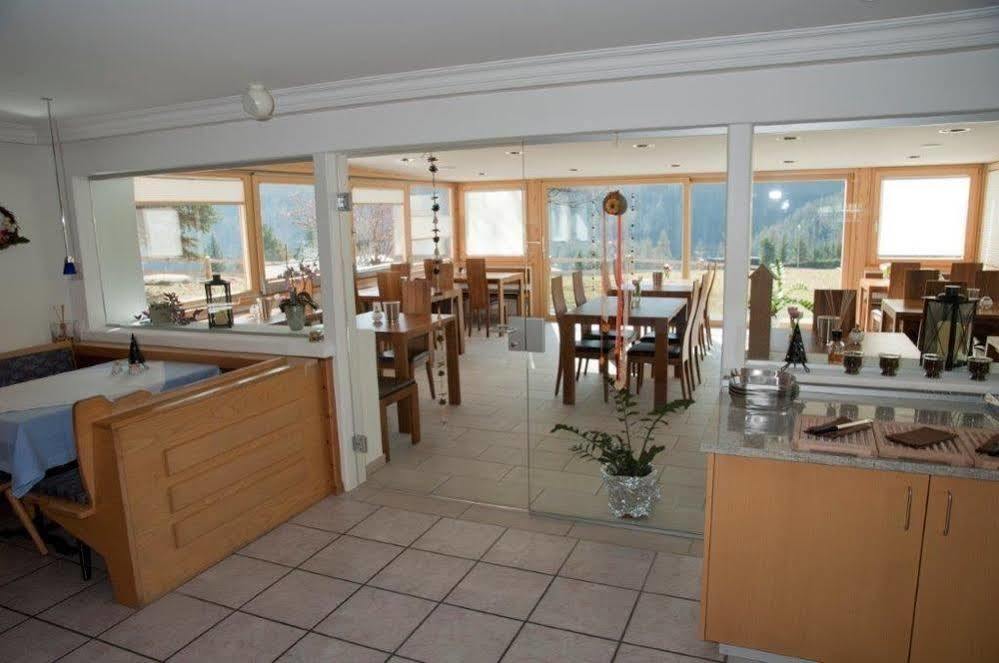 Hotel Garni Panorama Scuol Exterior photo